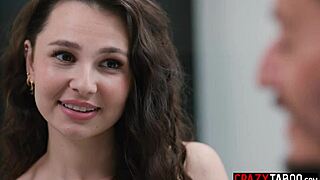 Can naughty MILF Sinn Sage's perfect ass make teen Liz Jordan squirt?