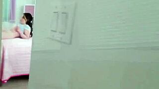 Stepdaughter Shares Girlfriend Pussy With Stepdad Licking Orgy