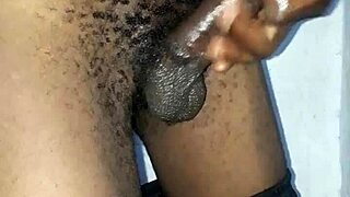Watch this thick kenyan cock get stroked on cam