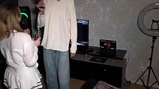 friends busty girlfriend squirts wild at house party