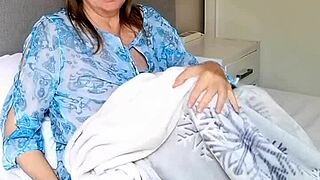 Waking up to my busty mature mommy's juicy tits and curvy body feels amazing