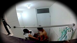 😏 mexicana uni girl fucks in bathroom post-party!
