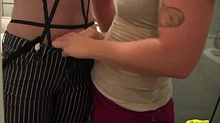 wanna see us fist n toy each other tina horn andre shakti??