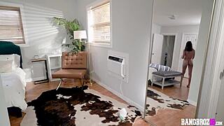 michelle anderson asks stepbro to snap pics then sucks his cock hard