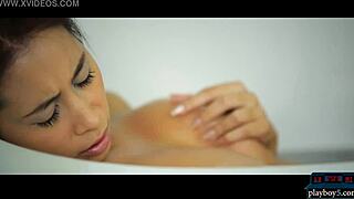 wanna see this czech babe with big natural tits rub her pussy in the bath