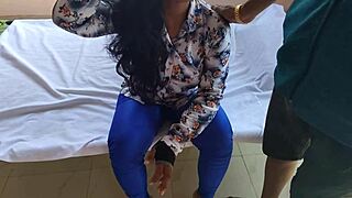 Horny bahu gets sasur to fuck her wet chut and gaand doggystyle 😈 big ass ride
