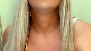 Linda ladyboy transsexual tempts with her sensual curves and cock