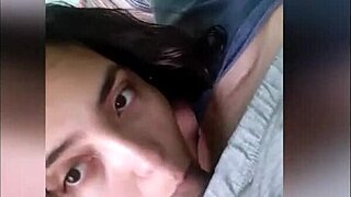 handjob with a creamy finish in his hand 😍 so much milk from this petite latina teen couple