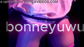 bonneyuwu shakes her sexy tight ass in argentinian twerk