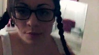 wanna see rare girl natural showerin with guy realz