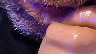 hey daddy, watch me flash my dirty ass while spitting and talking filthy