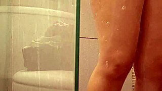 venezuelan hermanastra milet spied shaving her pussy in real hidden cam bath