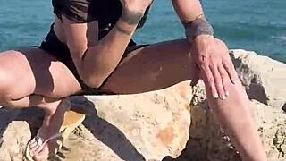 Venom And Kaitlyn Katsaros Suck Deepthroat Gag On Beach In Costumes