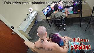 camera catches gamer bros fucking quick in office 🎮🍆💦