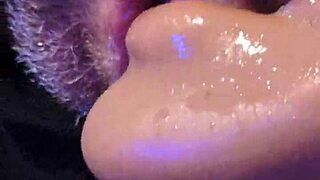 hey daddy, watch me flash my dirty ass while spitting and talking filthy