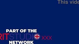 ellie shows nurse greene special wet pussy thanks with tongue