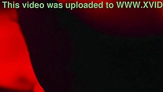 Intimate close-up quickie turns heads