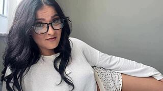 Step Sister's Best Friend Serena Stirling Craves Scott Stark's Cock in Household Fantasy