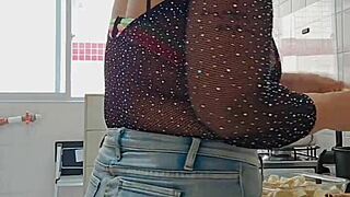 oh man, shoving shorts deep in my ass during live feels so insanely good and naughty...