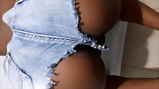 medico shoved his dick up the maid's ass who came instead of the little one to clean the office and she gave it up