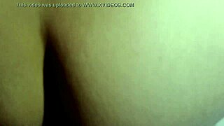 CHICO ME QUITA LA TANG A Y METE SU VERGA EN MI VAGINA CALIENTE!