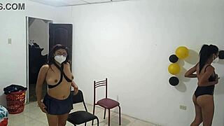 stepsis flash natural tits seduce me now