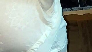 Kitchen Bhabhi's Fat Ass Tempts Dirty Desires!