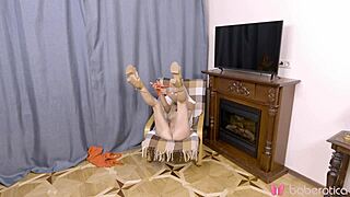 jessika blond's solo wet pussy rub in 4k is steamy af