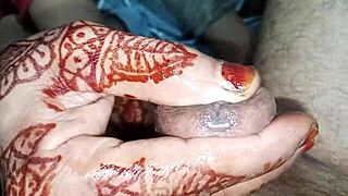 Muslim Mistress Gives Servant Handjob Massage With Dirty Hindi Talk And Moaning