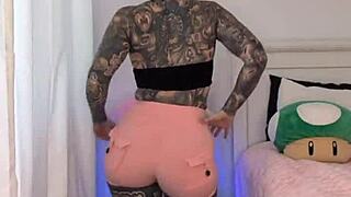 wanna see melody radford's big tits and ass bursting gym leggings?