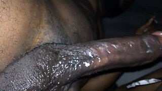 Bbw slurps that monster bbc yum 😍💦