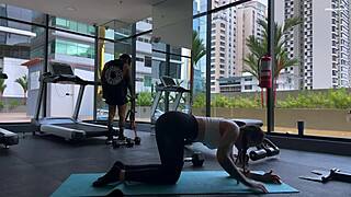 smell my sweaty hairy bush and dirty ass after gym