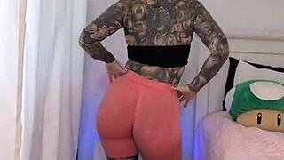 wanna see melody radford's big tits and ass bursting gym leggings?