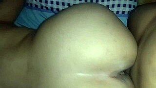 novinha shakes her huge ass on monster cock while dancing funk