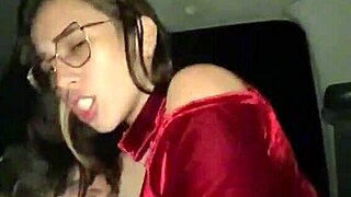 two sluts share a fat cock bucarasex style 😈🍆💦🔥