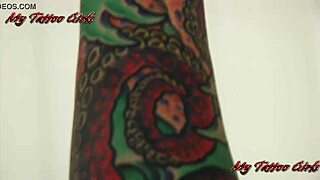 blackwidowxxx shows off full body tattoos and curves!