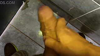 Husband close-up solo amateur handjob cumshot watch me stroke hard.