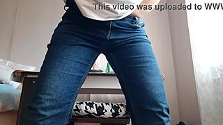 secretary, you rubbing that pussy at work makes me cum hard?