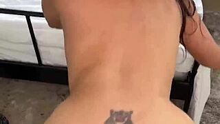 Horny miss raquel, show me that curvy body in bed now