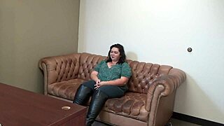 omg mia marks' big tits and fat ass shine in this college casting interview 😜🍑