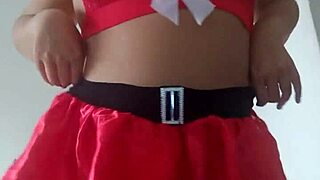 Chubby Latina Mamãe Noel Dances Her Fat Ass and Exposes Tight Pussy for Peruvian Prize