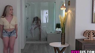 Mommy Porn Videos - Milfs Sucking Dicks in Kitchens