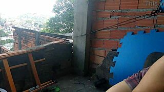 wanna watch this fat latina milf suck cock in the backyard?