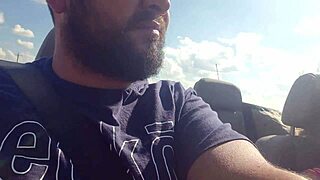 damn, this hot blonde squirts everywhere dildoing her pussy in a convertible on the highway 🚗💦🔥