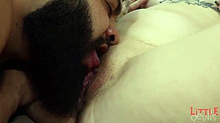 gravida de seis meses deixando eu fuder a bucetinha e o cuzinho rosa to num dilema e ai voce assumiria