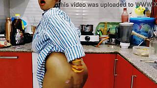 Delhi stepsis moans on big cock shaved pussy in home desi fuck
