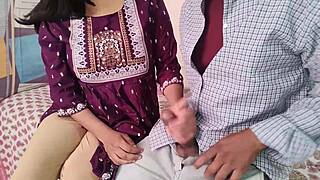 पत्नी के ऑफिस जाने के बाद जीजा ने साली को चोदना सिखाया देसी हिंदी ऑडियो