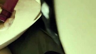 does sandra rub her bbw pussy
