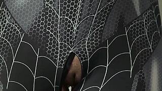 bokep indonesia cosplayer spiderman di entot becek 😈