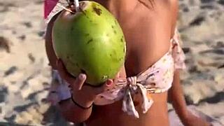 latina babe malina melendez sucks cock before sex